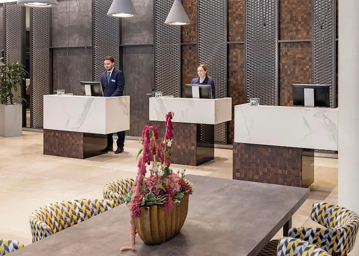 Nh Zentrum فندق 4*