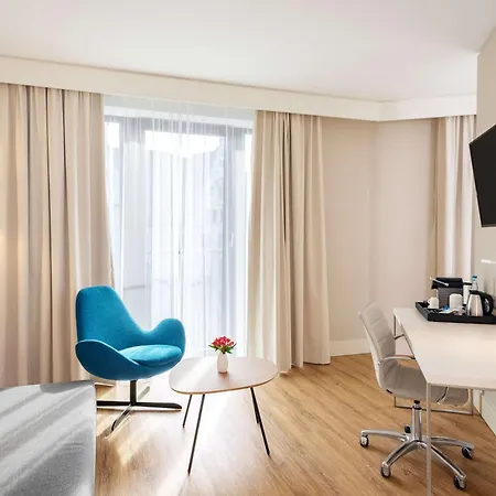 Hotel Nh Zentrum 4*
