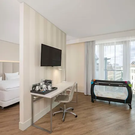 מלון Nh Zentrum 4*